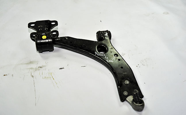 ford cıkma yedek focus 3 sağ tabla